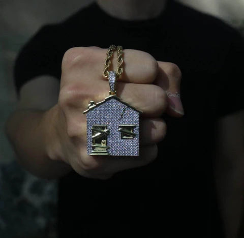 TRAP HOUSE PENDANT